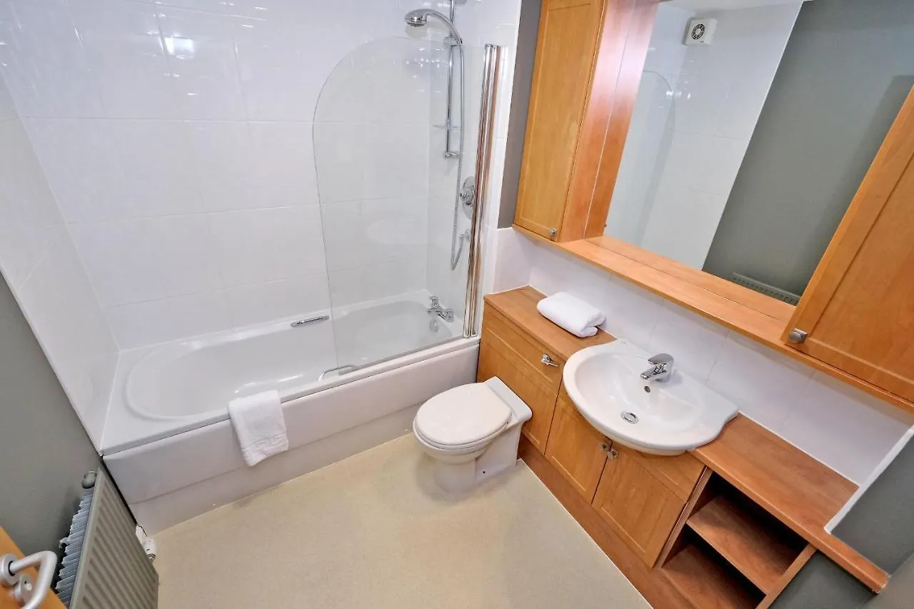 Scenic Aberdeen Home With Sea Views アパート